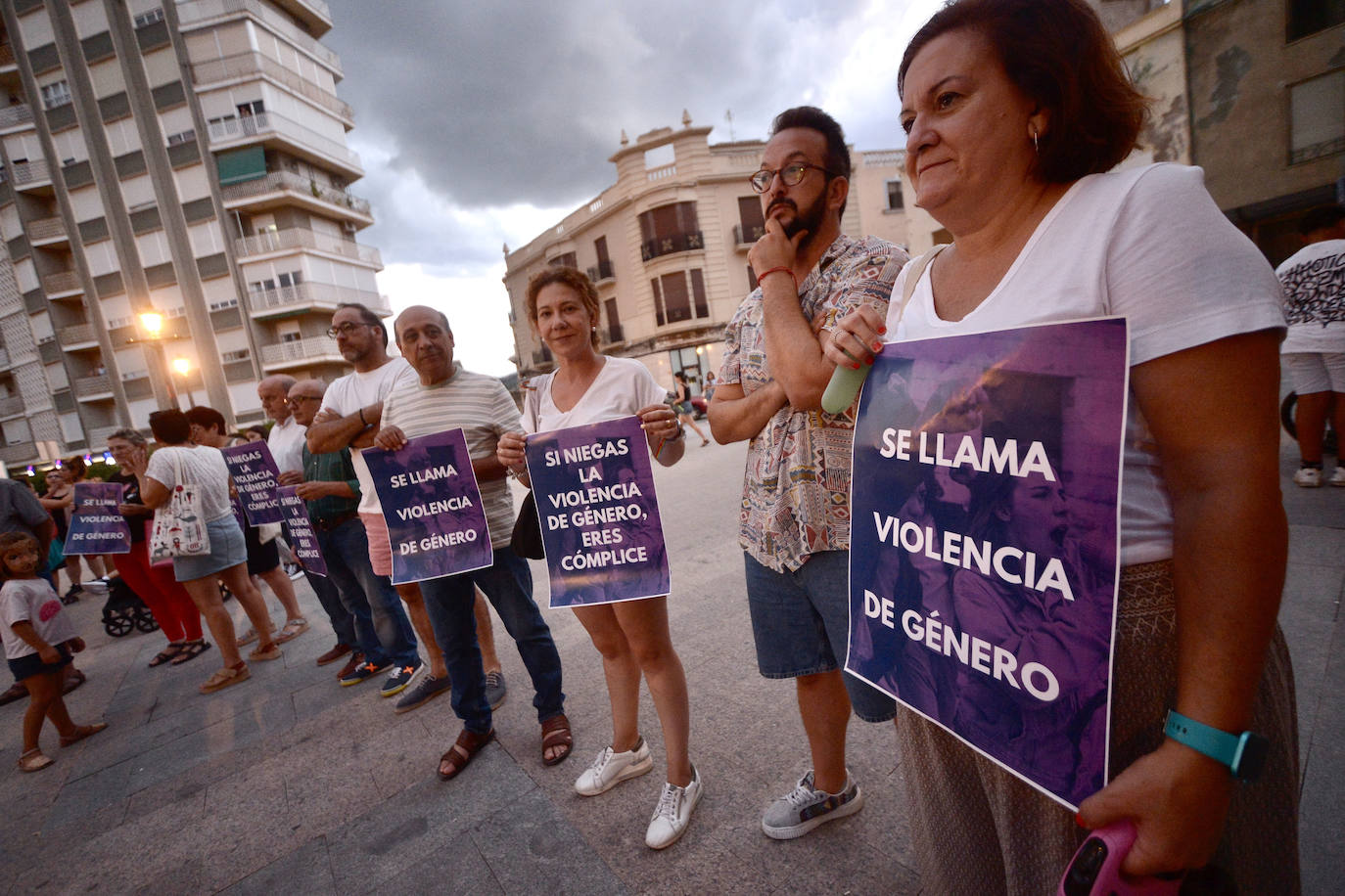 Las imágenes de la concentración en Cieza en recuerdo de Hanane