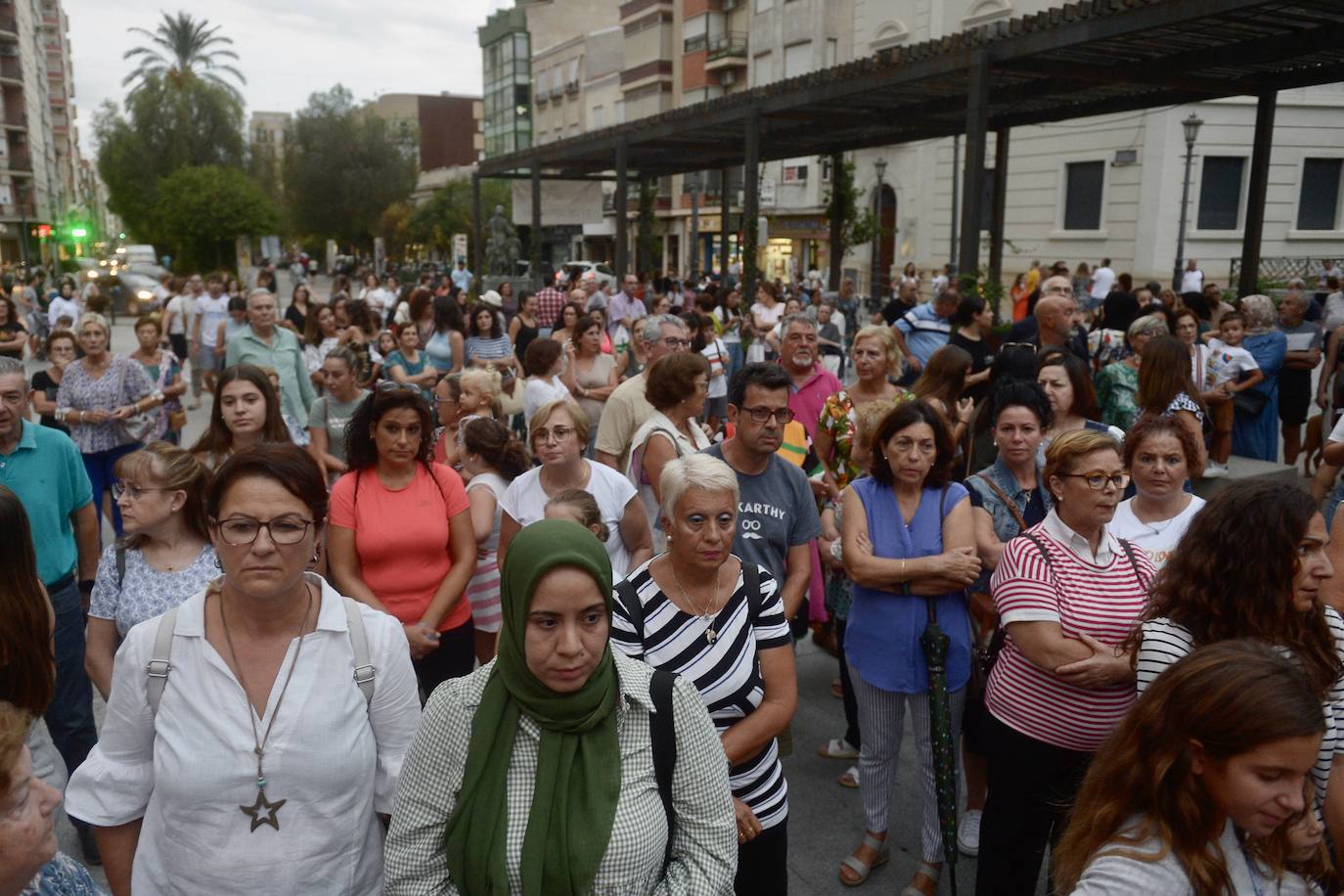 Las imágenes de la concentración en Cieza en recuerdo de Hanane