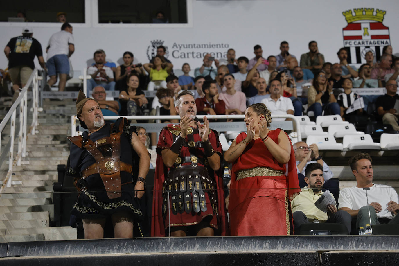El partido del Cartagena frente al Eibar, en imágenes