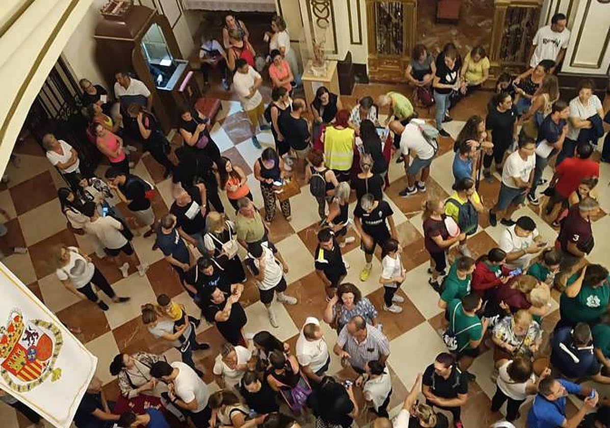 Cientos de peregrinos acuden a Mula a venerar al Niño del Balate