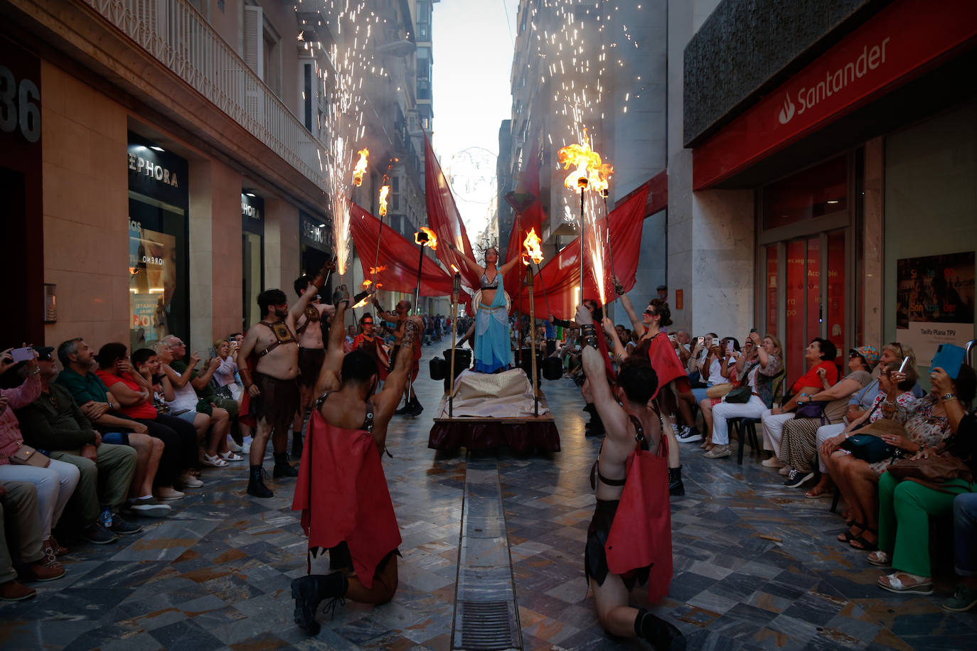 El gran desfile de Carthagineses y Romanos de Cartagena, en imágenes
