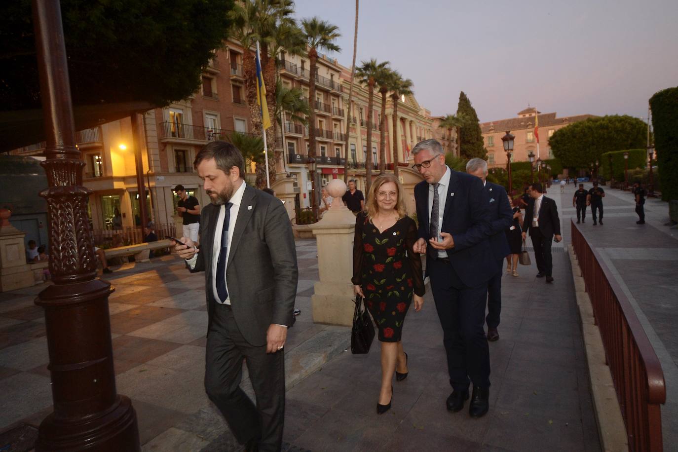 Las imágenes de la llegada de la comitiva de los países miembros de la UE a Murcia