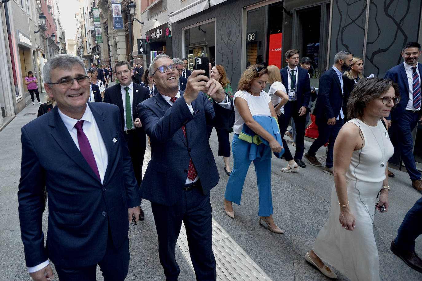 Las imágenes de la llegada de la comitiva de los países miembros de la UE a Murcia