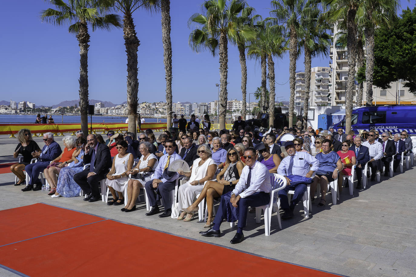 Las imágenes de la jura de bandera para civiles en Águilas