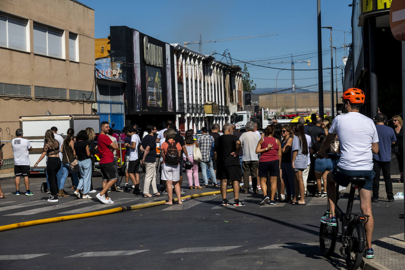 El incendio de tres discotecas de Murcia, en imágenes