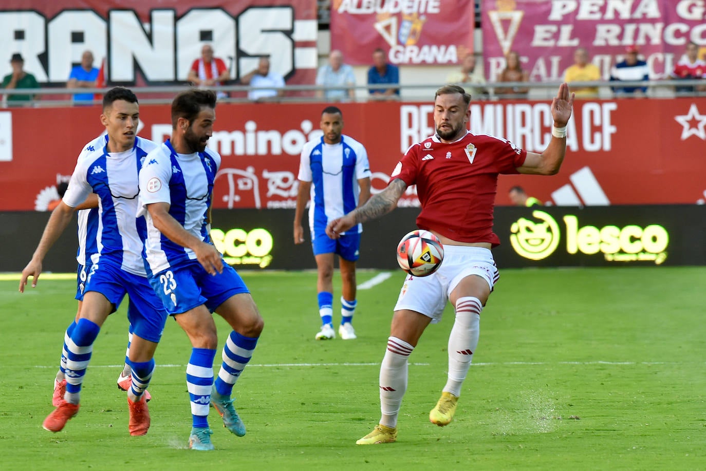 El empate del Real Murcia frente al Alcoyano, en imágenes