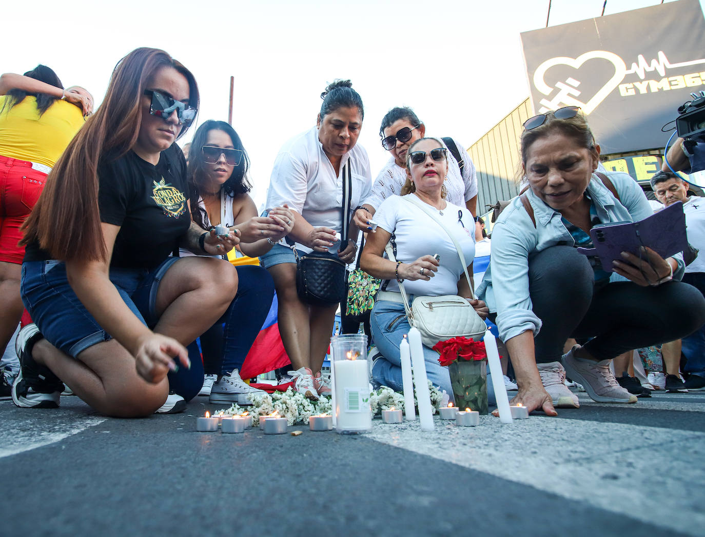 Las imágenes del homenaje a las víctimas de la tragedia de Las Atalayas
