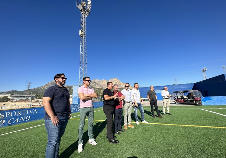 Portavoces de la Plataforma Pro-Ciudad Deportiva estuvieron presentes en la visita.