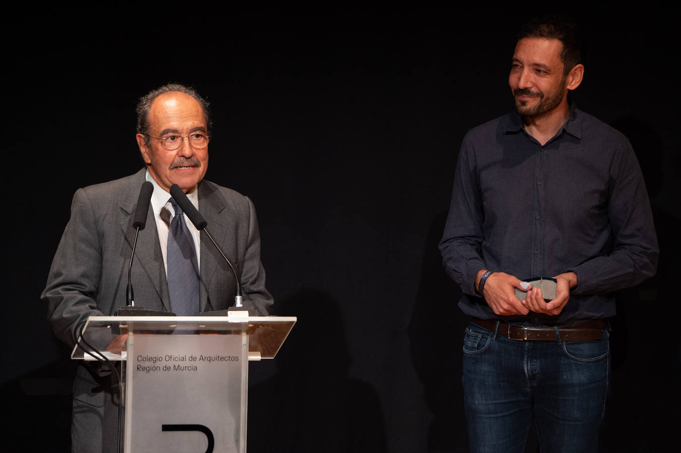 La entrega de galardones a los profesionales de la arquitectura, en imágenes