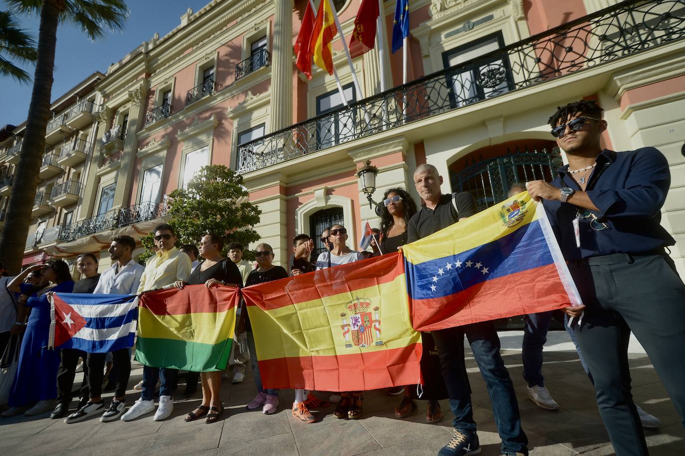 Las muestras de solidaridad y condolencia no cesan tras la tragedia de Las Atalayas