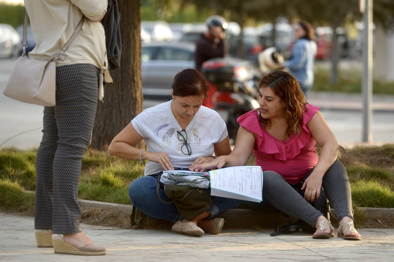 En imágenes: El Campus de Espinardo acoge el examen de Técnico Auxiliar no Sanitario