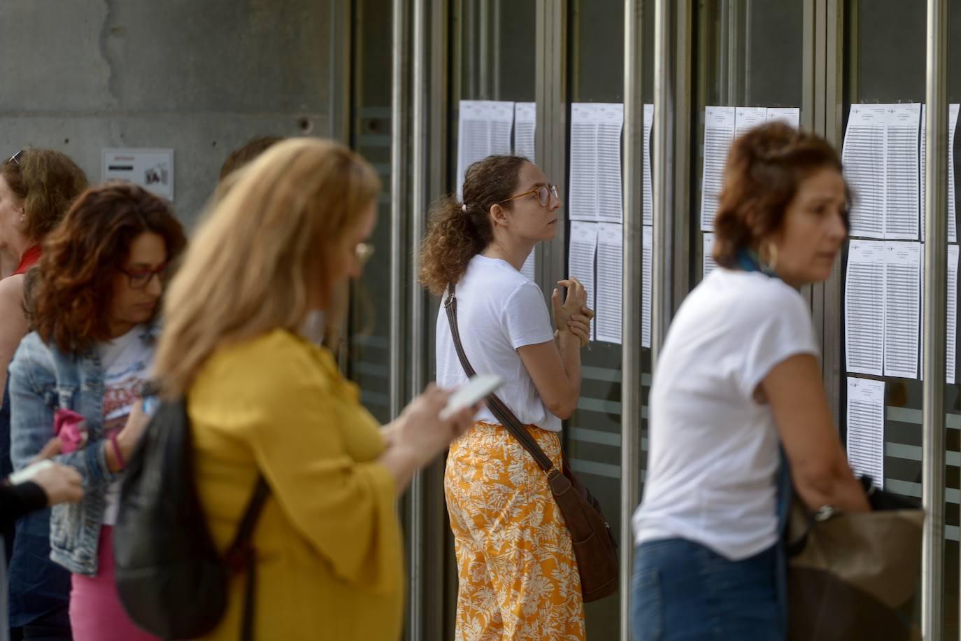 En imágenes: El Campus de Espinardo acoge el examen de Técnico Auxiliar no Sanitario