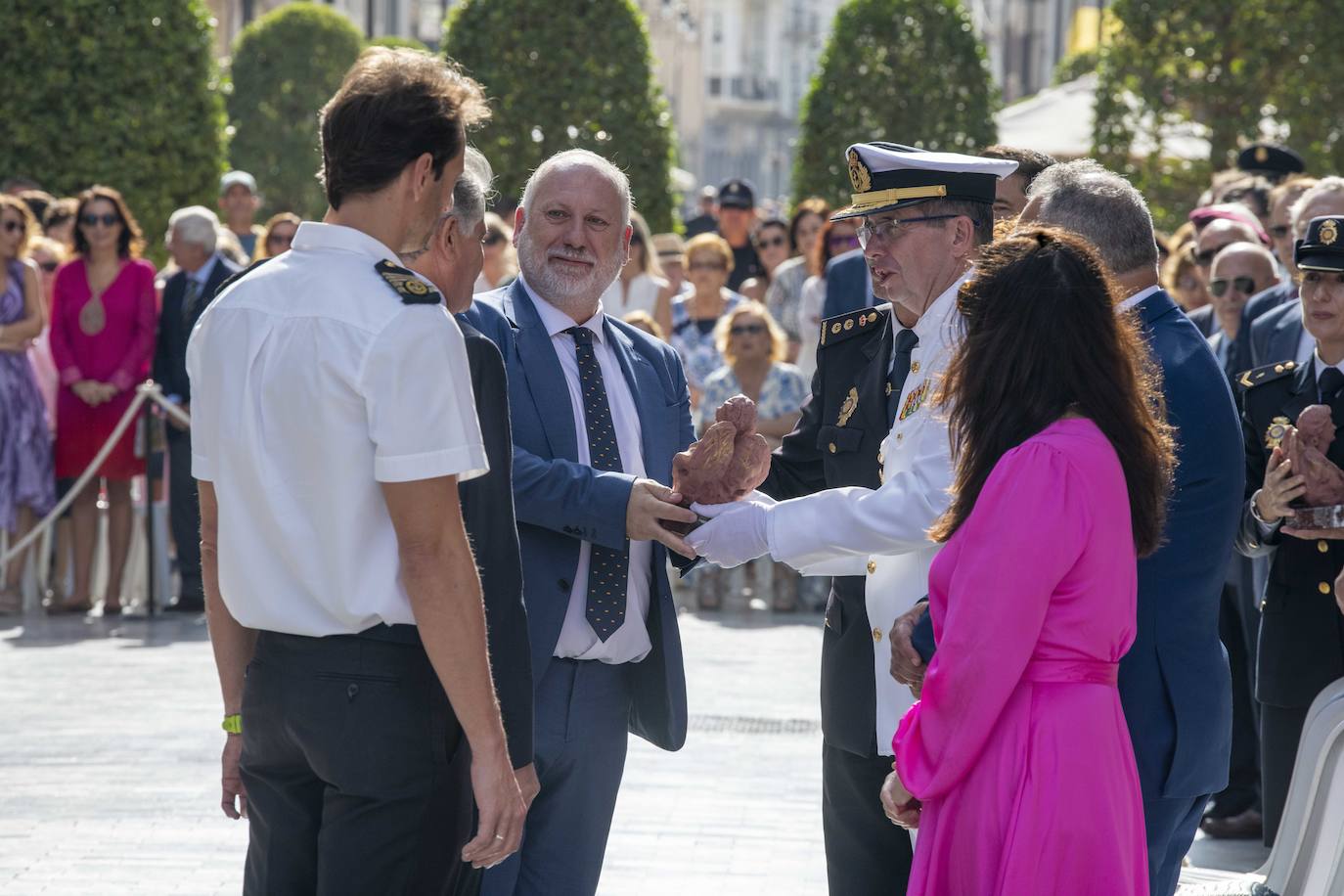 Las imágenes del acto de los Santos Ángeles Custodios en Cartagena
