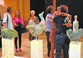 Inauguración anoche de la exposición dedicada a Pepe Marcos.