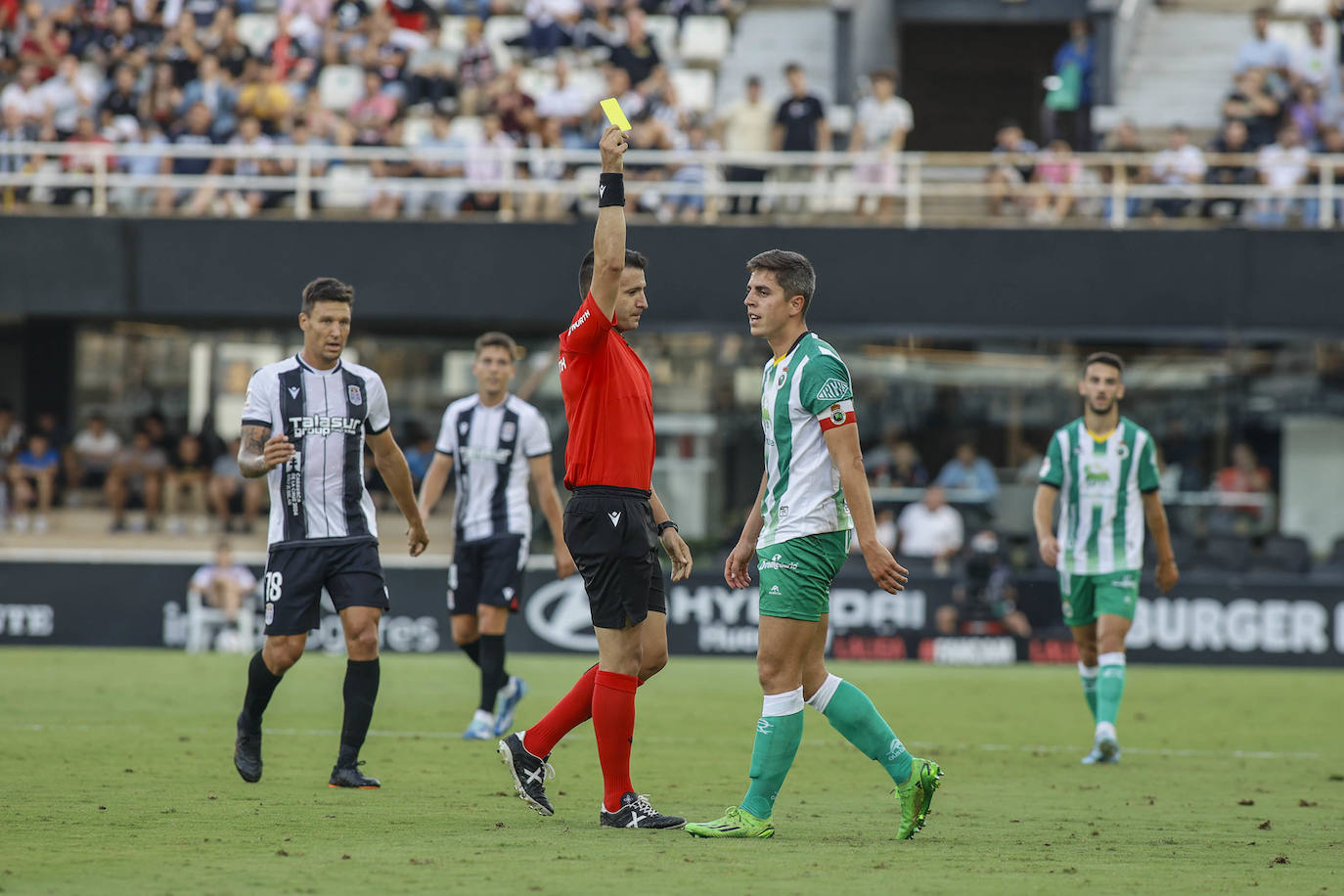 La derrota del Cartagena frente al Racing, en imágenes