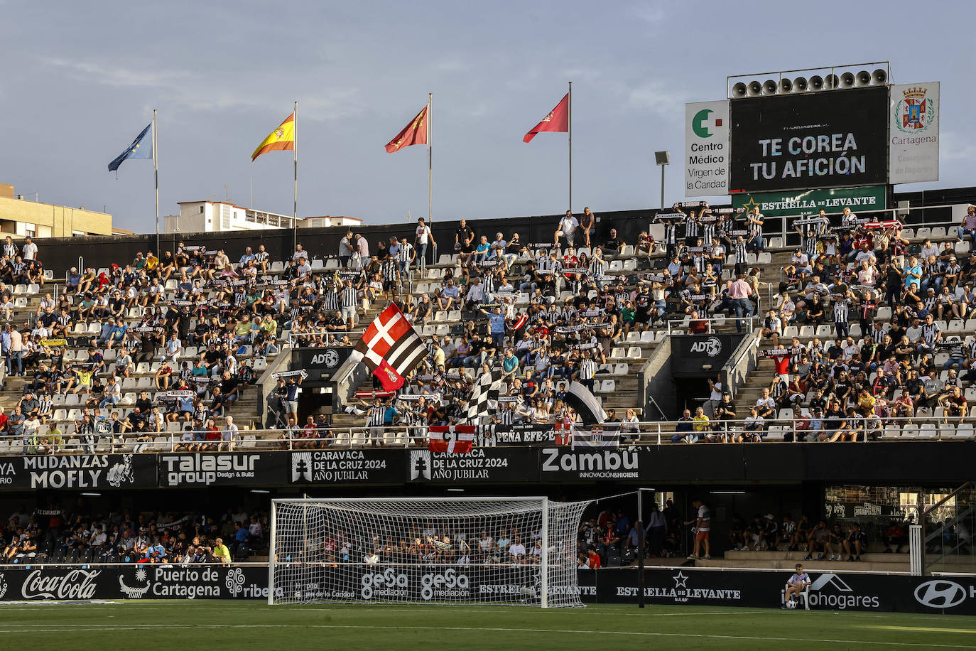 La derrota del Cartagena frente al Racing, en imágenes