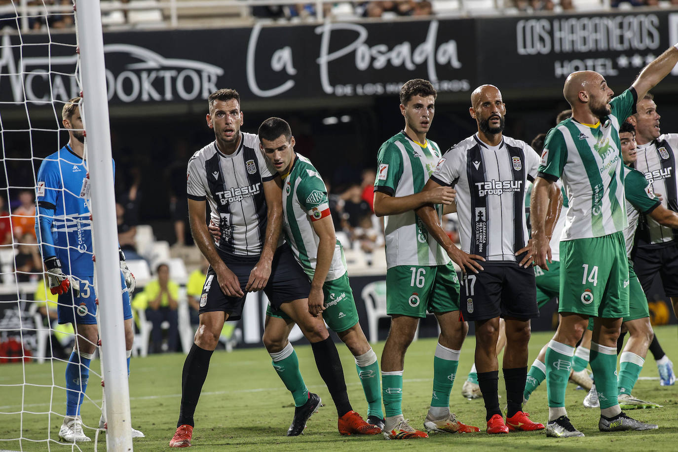 La derrota del Cartagena frente al Racing, en imágenes