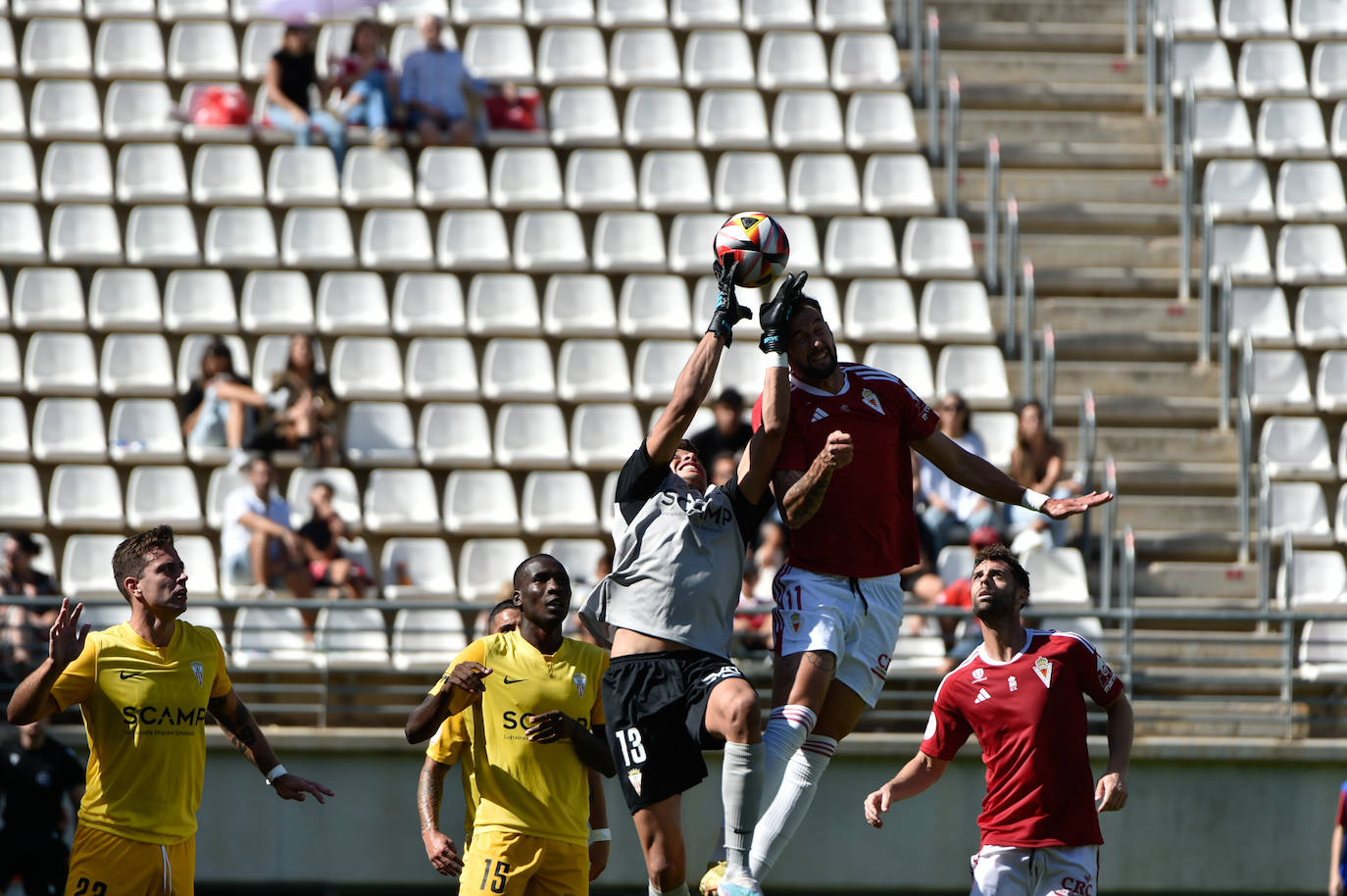 La victoria del Real Murcia frente al Algeciras, en imágenes