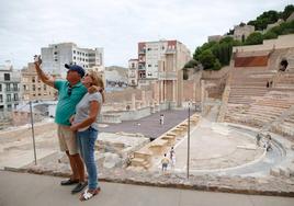 Visitantes en el Teatro Romano de Cartagena en una imagen de archivo