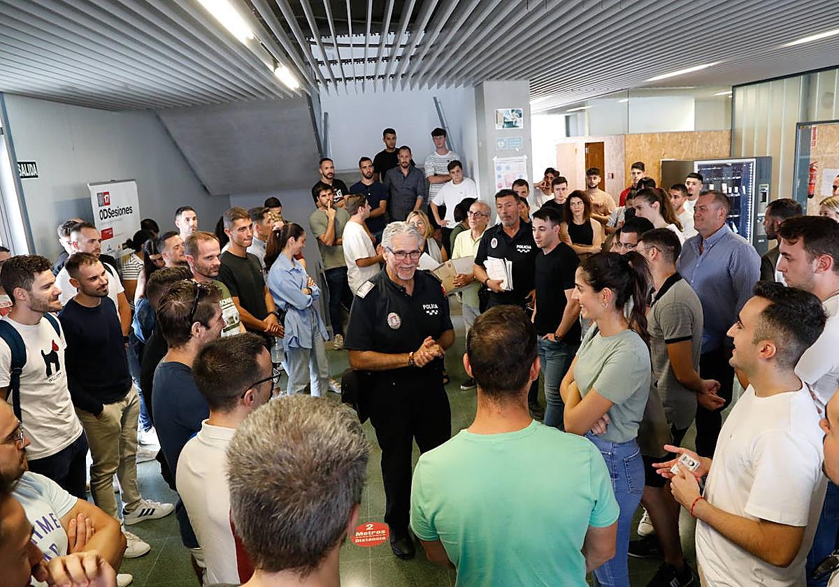 Las imágenes de las oposiciones a agente de la Policía Local de Lorca