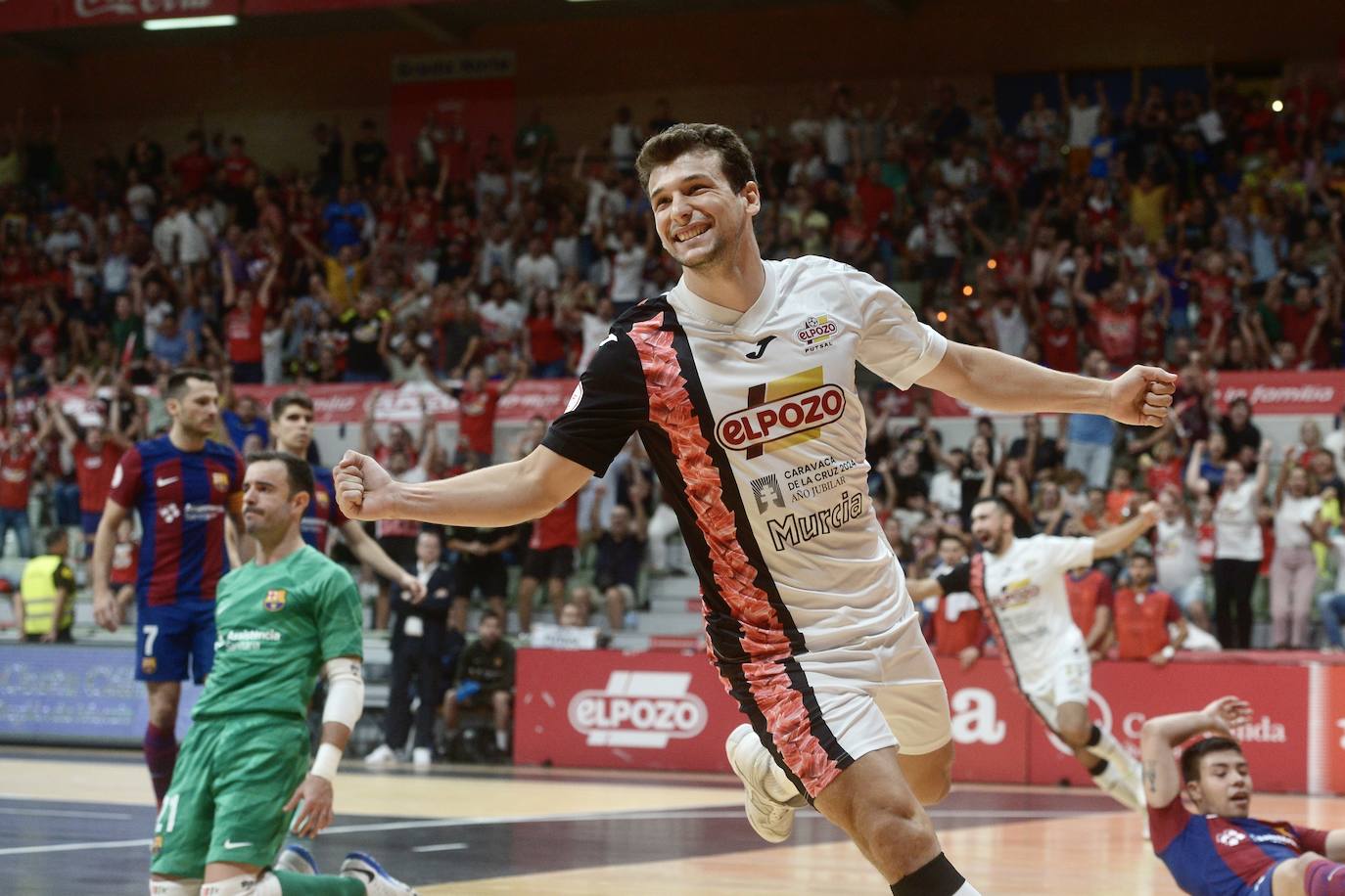 Las imágenes del partido ElPozo-Barça (2-4)