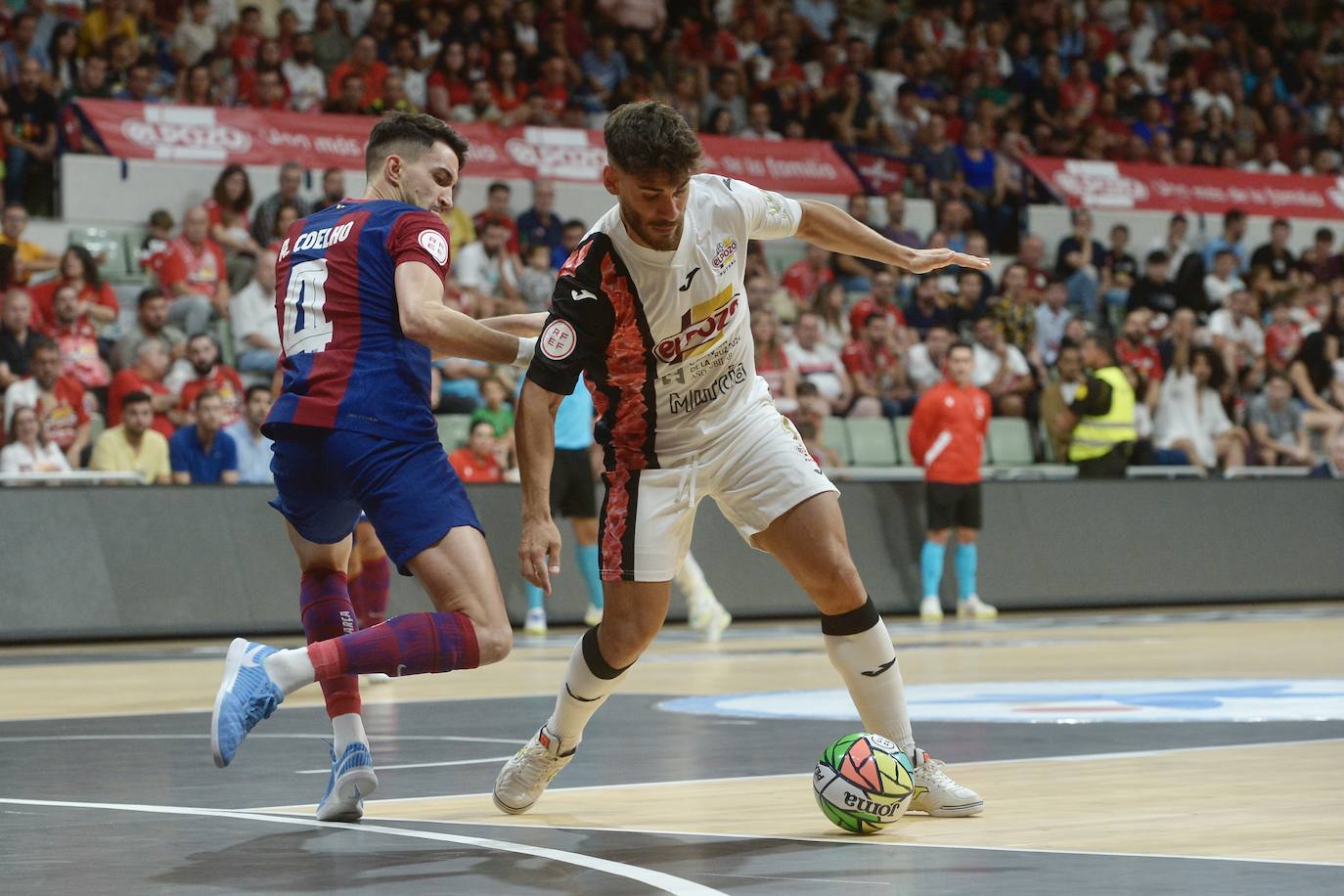 Las imágenes del partido ElPozo-Barça (2-4)