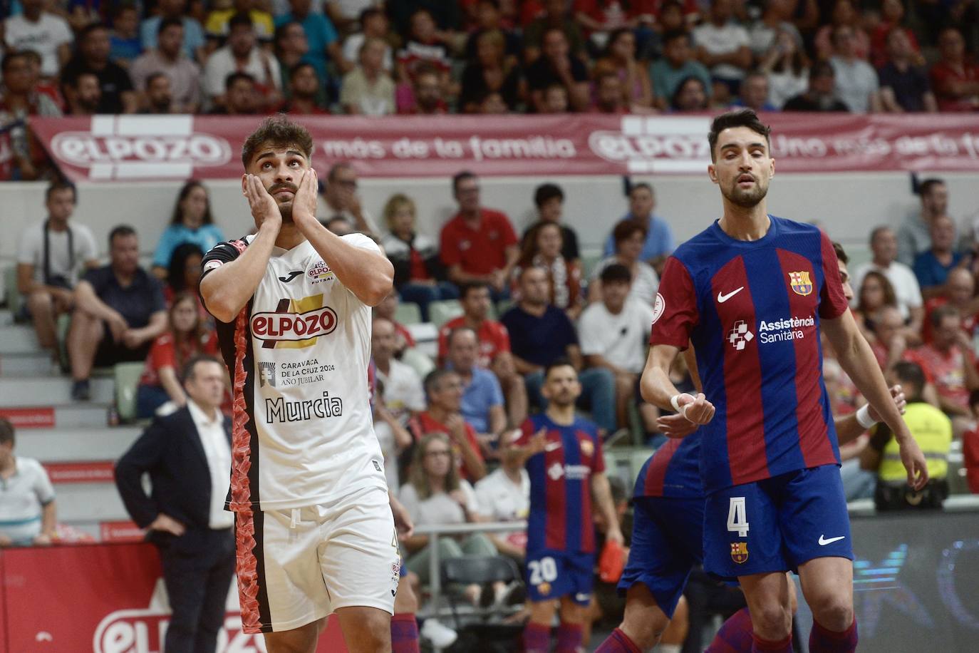 Las imágenes del partido ElPozo-Barça (2-4)