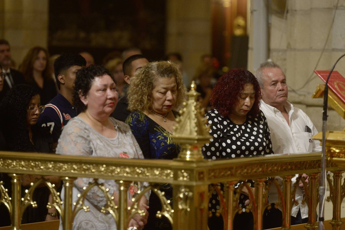Las imágenes del funeral en la Catedral por los 13 de Atalayas