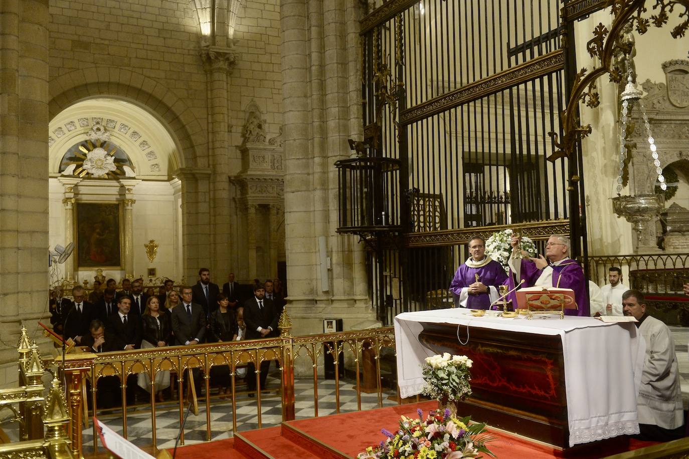 Las imágenes del funeral en la Catedral por los 13 de Atalayas