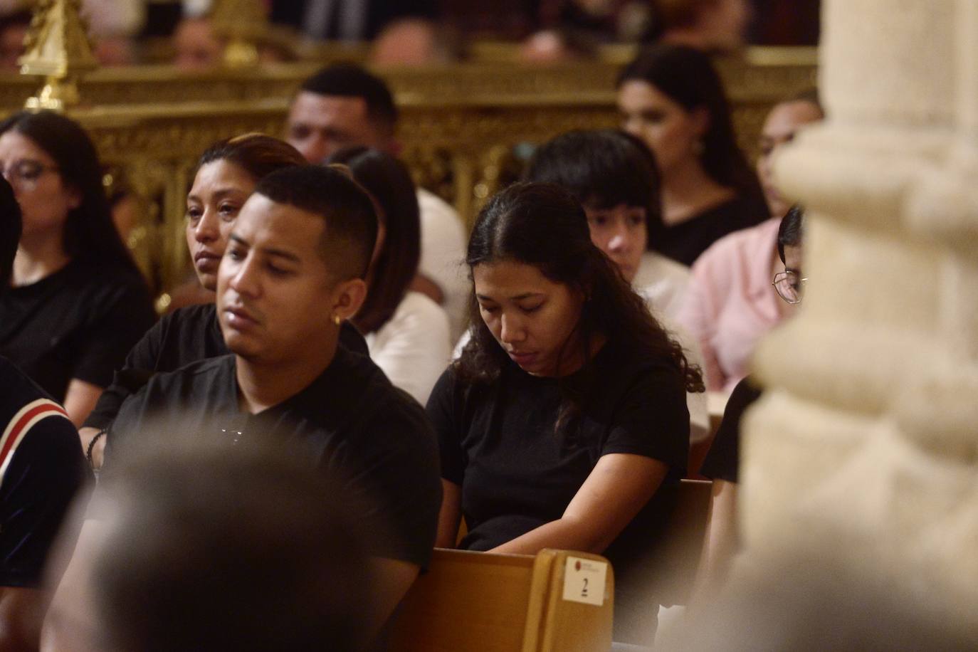 Las imágenes del funeral en la Catedral por los 13 de Atalayas