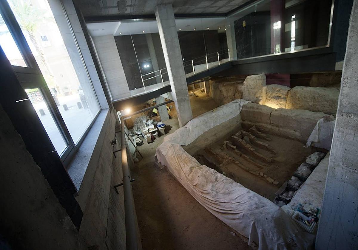 Imagen de los restos arqueológicos de la muralla de Santa Eulalia.