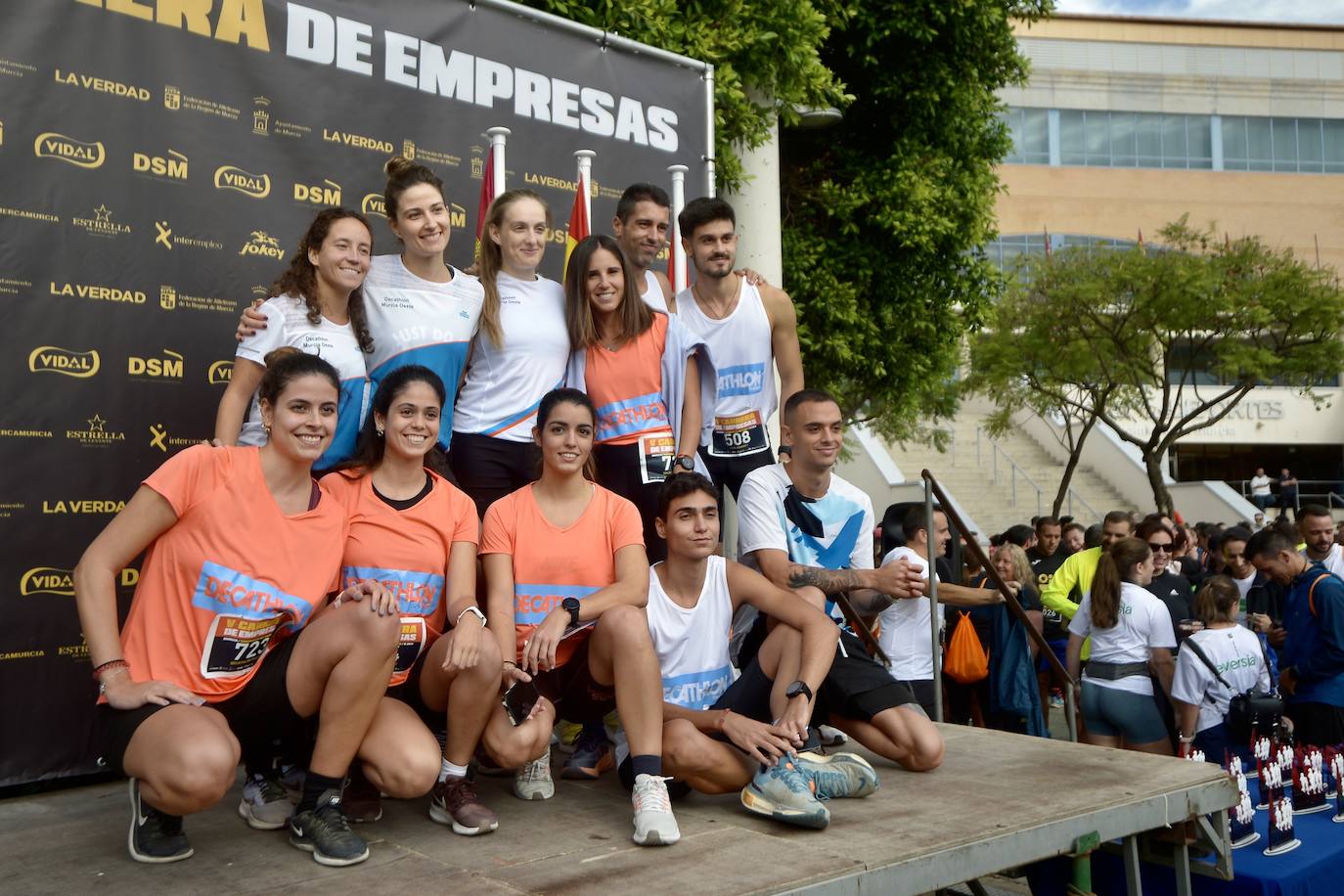 El podio de los participantes en la Carrera de Empresas de Murcia 2023