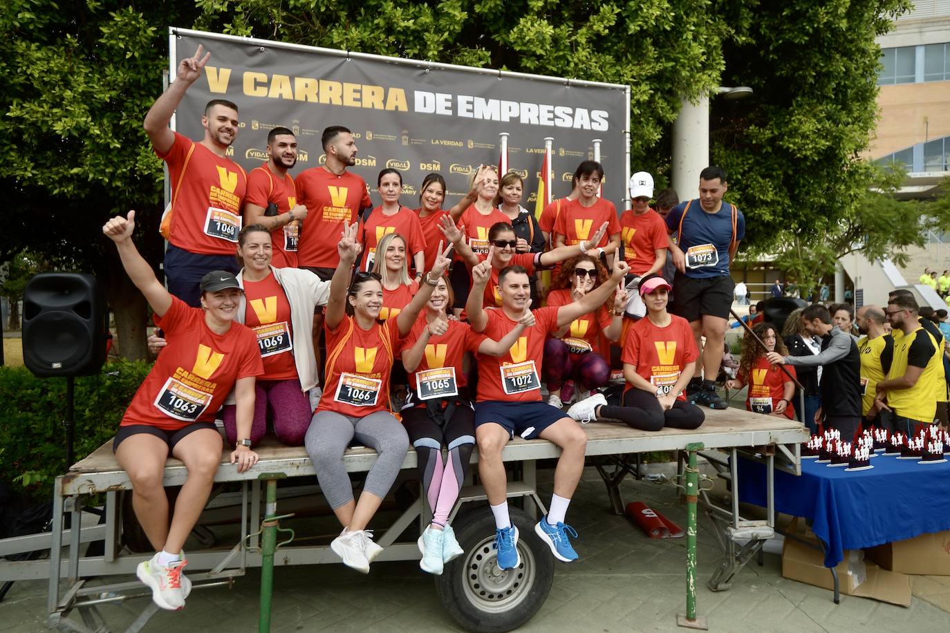 El podio de los participantes en la Carrera de Empresas de Murcia 2023