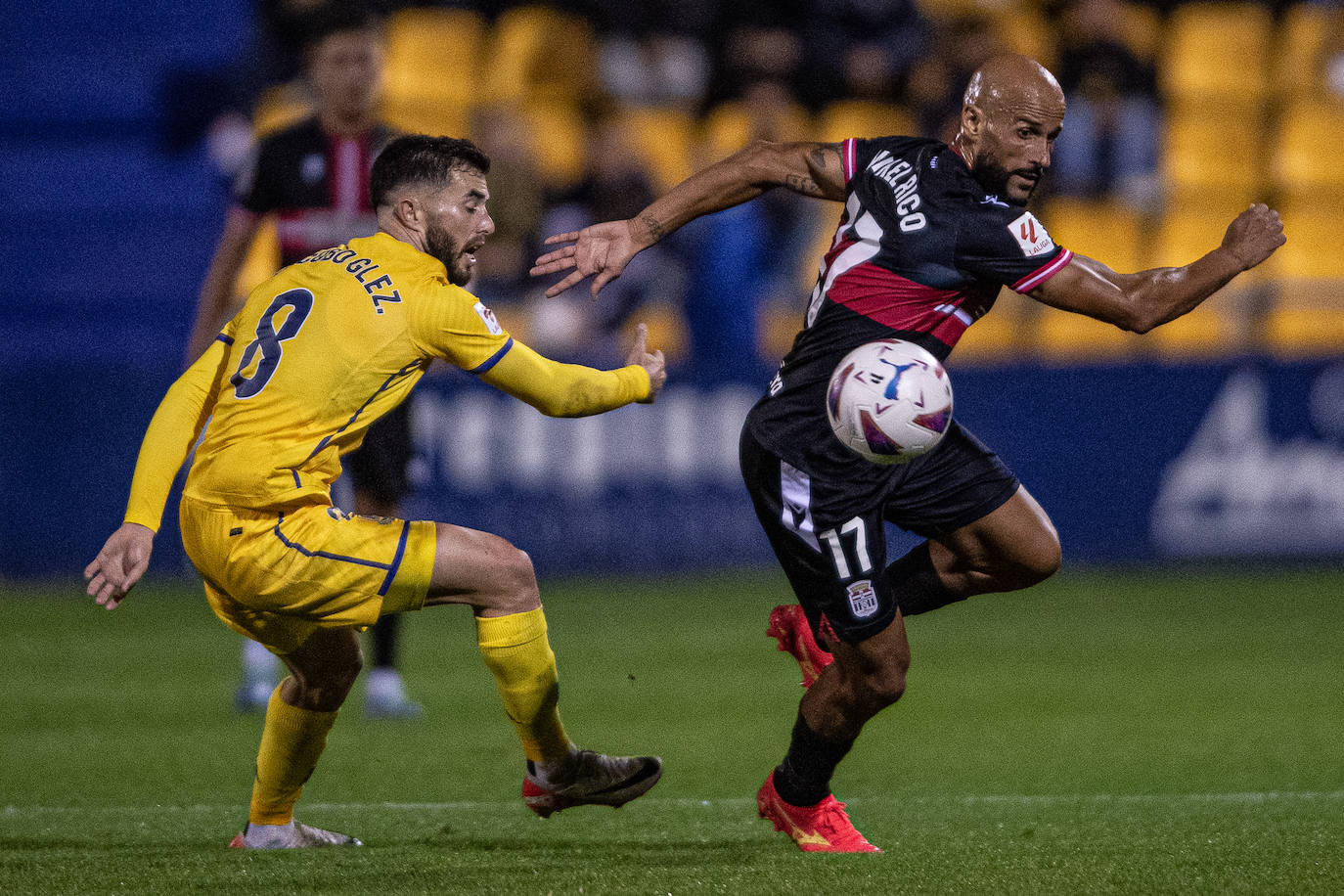 El empate del Cartagena frente al Alcorcón, en imágenes