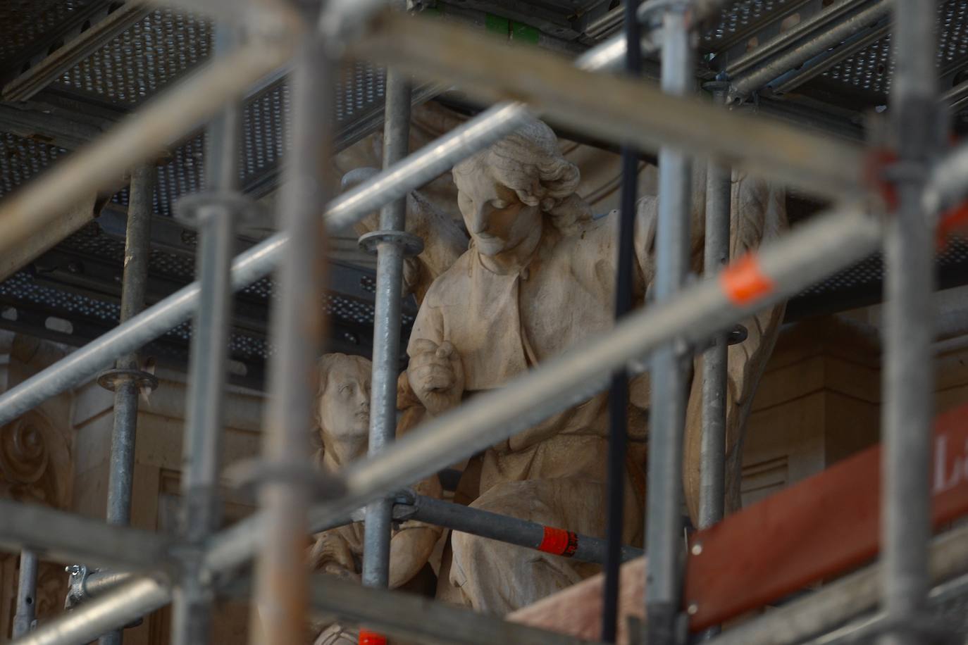 La visita a la fachada de la Catedral de Murcia, en imágenes