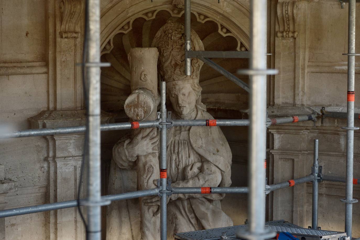 La visita a la fachada de la Catedral de Murcia, en imágenes