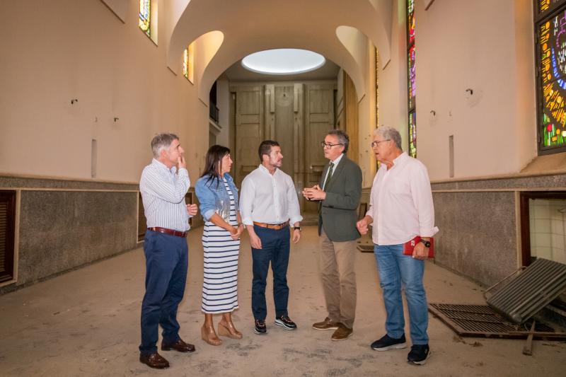 Así está el interior del antiguo asilo de Orihuela tras años de abandono