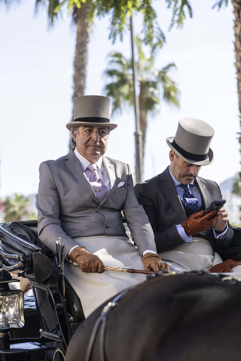 Enganches y carros de época cautivan en el Muelle de Cartagena