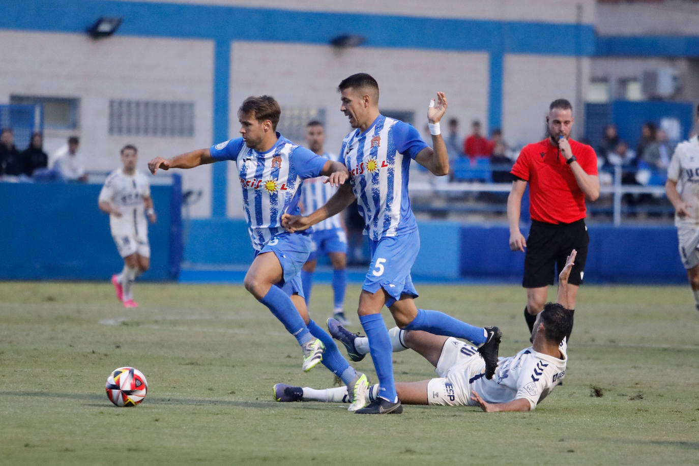 Las imágenes del Águilas-UCAM Murcia (1-0)