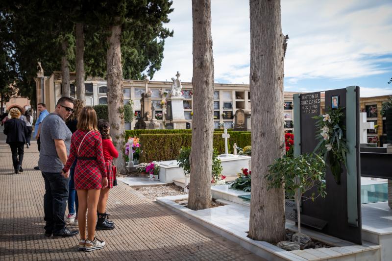 El día de Todos los Santos en Orihuela, en imágenes