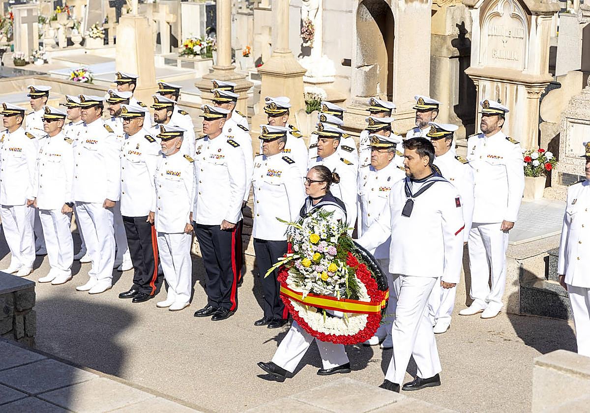 La Armada celebra el el día de los Fieles Difuntos en Cartagena
