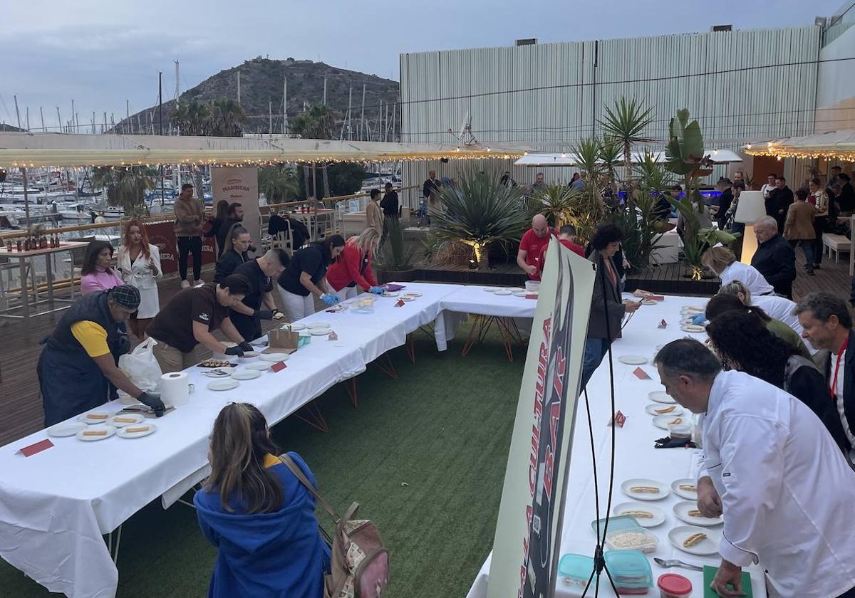 Un momento del arranque del concurso en la terraza de El Batel.