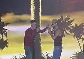 Soge Culebra soprende a los fans de Mora durante su concierto en Murcia