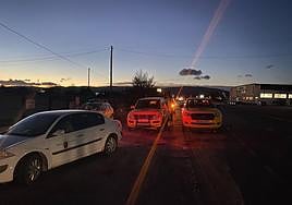 La primera columna formada por 14 brigadistas (bomberos forestales), dos técnicos forestales, dos agentes medio ambientales y un apoyo logistico.