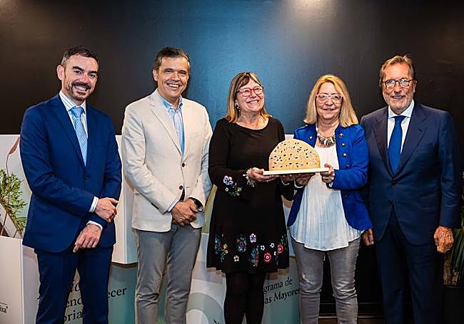 Elena Navarro y Mercedes Llauradó, finalistas del concurso.