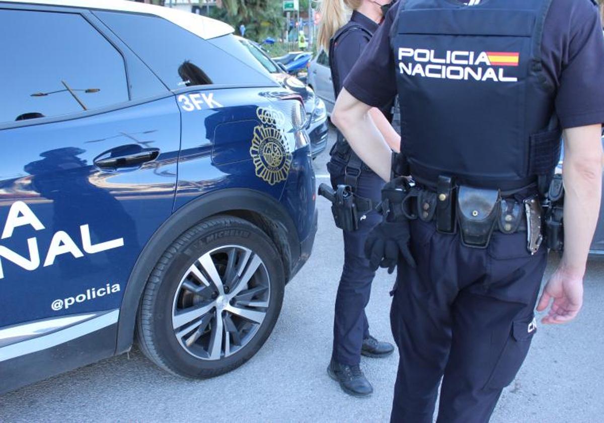 Condenan a 43 años al hombre que mató a martillazos a sus vecinos en Orihuela por una deuda de 50 euros