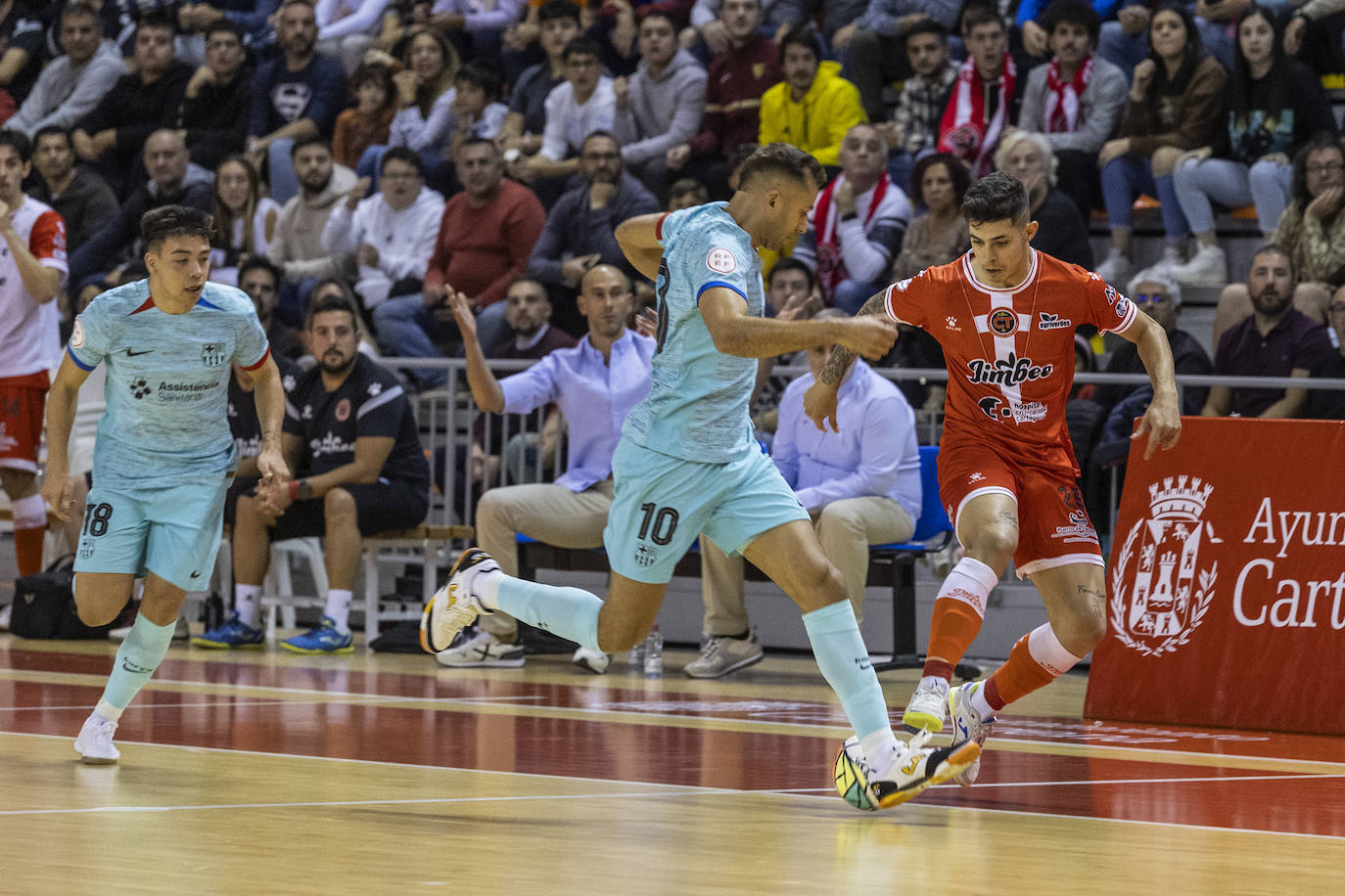 Las imágenes del Jimbee-Barcelona (2-3)