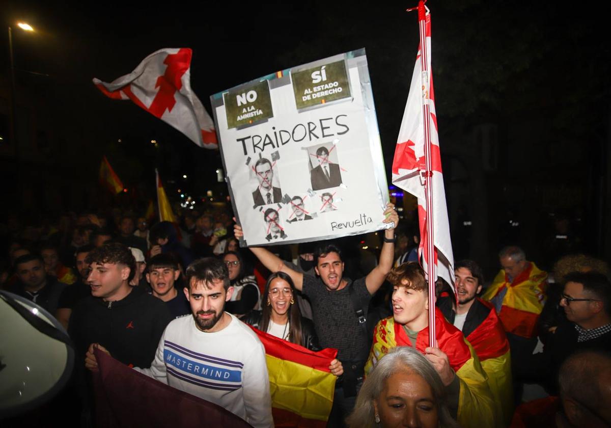 Cuarta protesta frente a la sede del psrm: «es una absoluta vergüenza» | la verdad