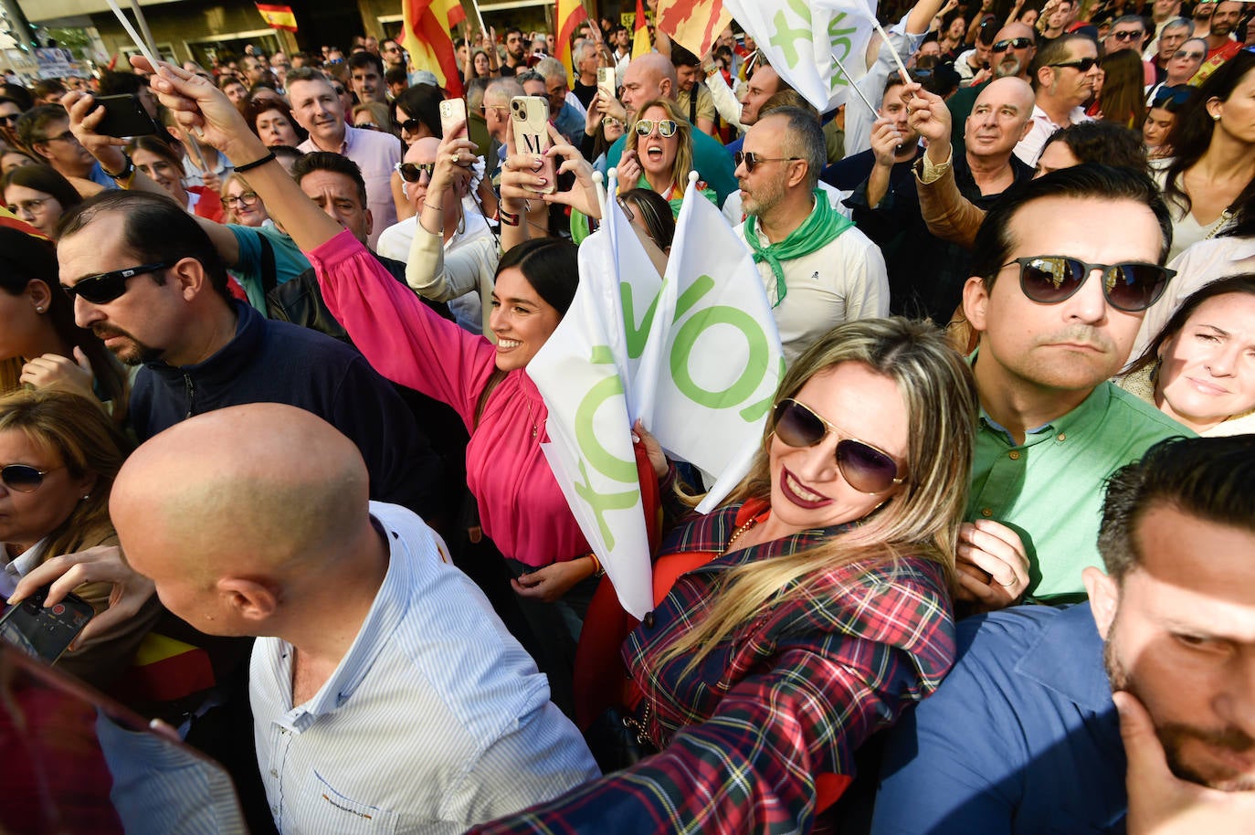 La quinta protesta frente a la sede del PSRM, en imágenes