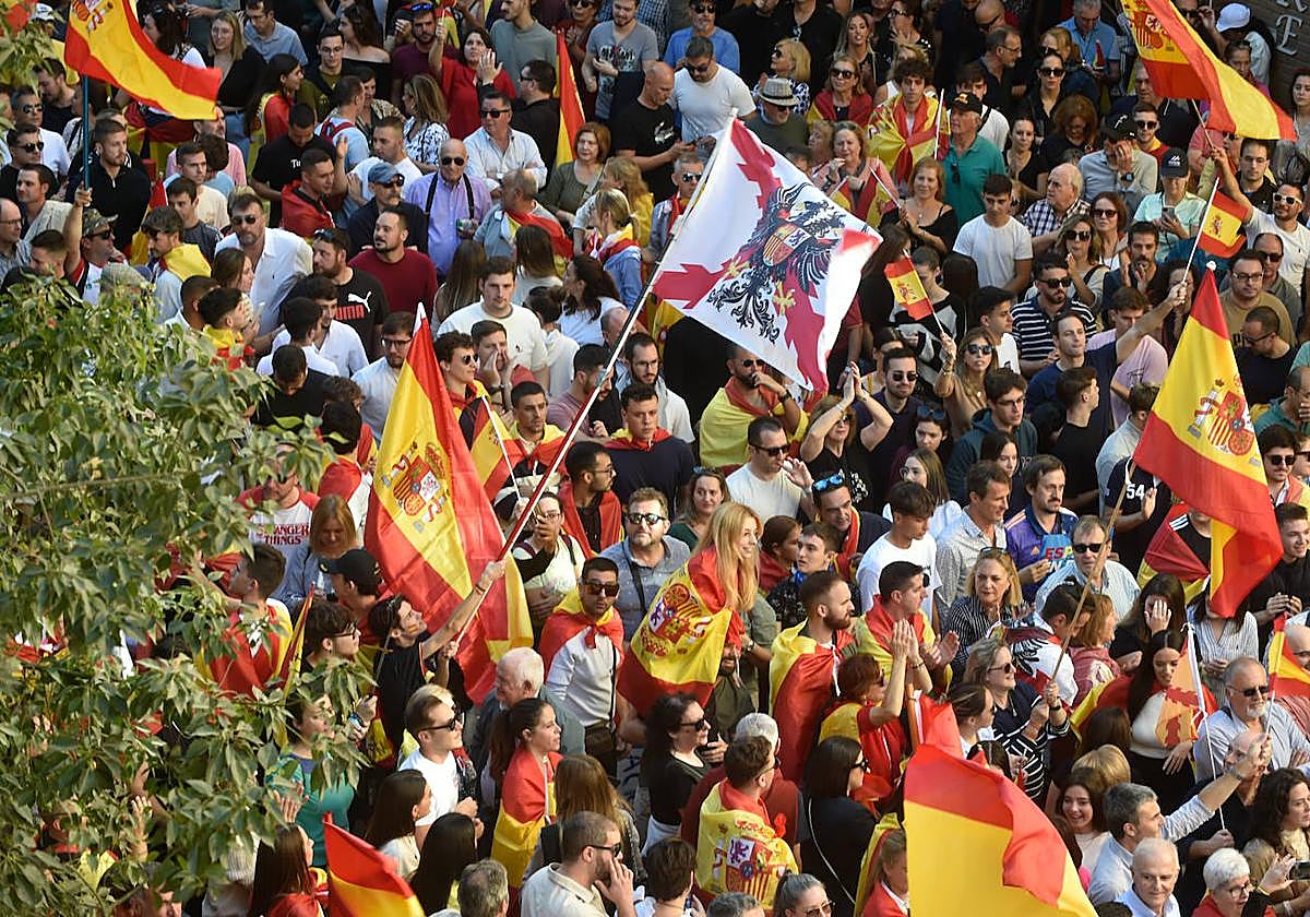 La quinta protesta frente a la sede del PSRM, en imágenes